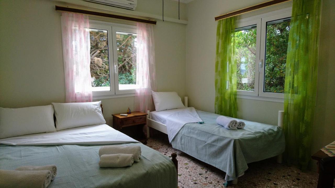 Summerhouse Peggy: Close To Athens Airport By The Sea Artemida  Exterior photo